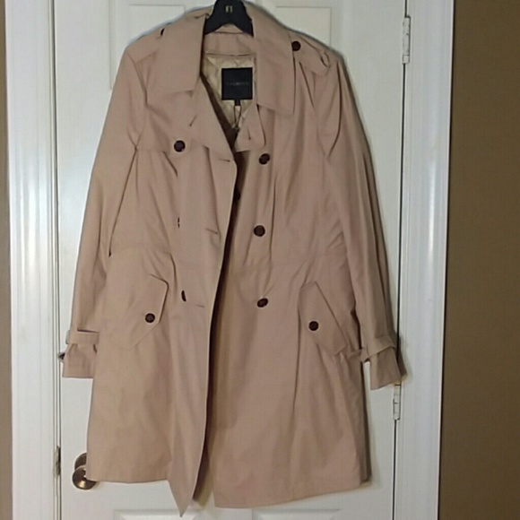 Talbots Jackets & Blazers - NWT Talbots Classic Trench w/ Zip out liner Sz 16